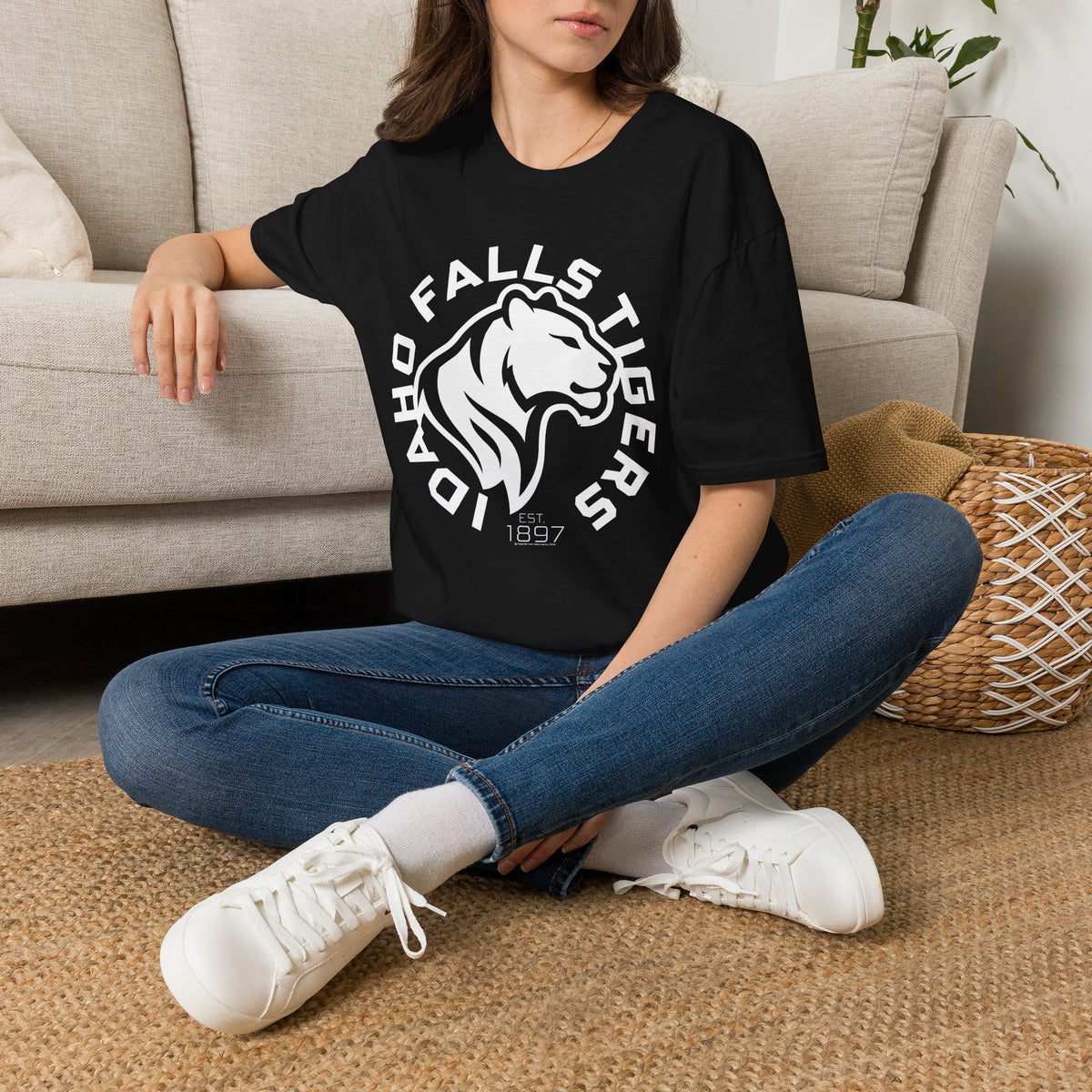 Idaho Falls High School Tigers T-Shirt | circle graphic