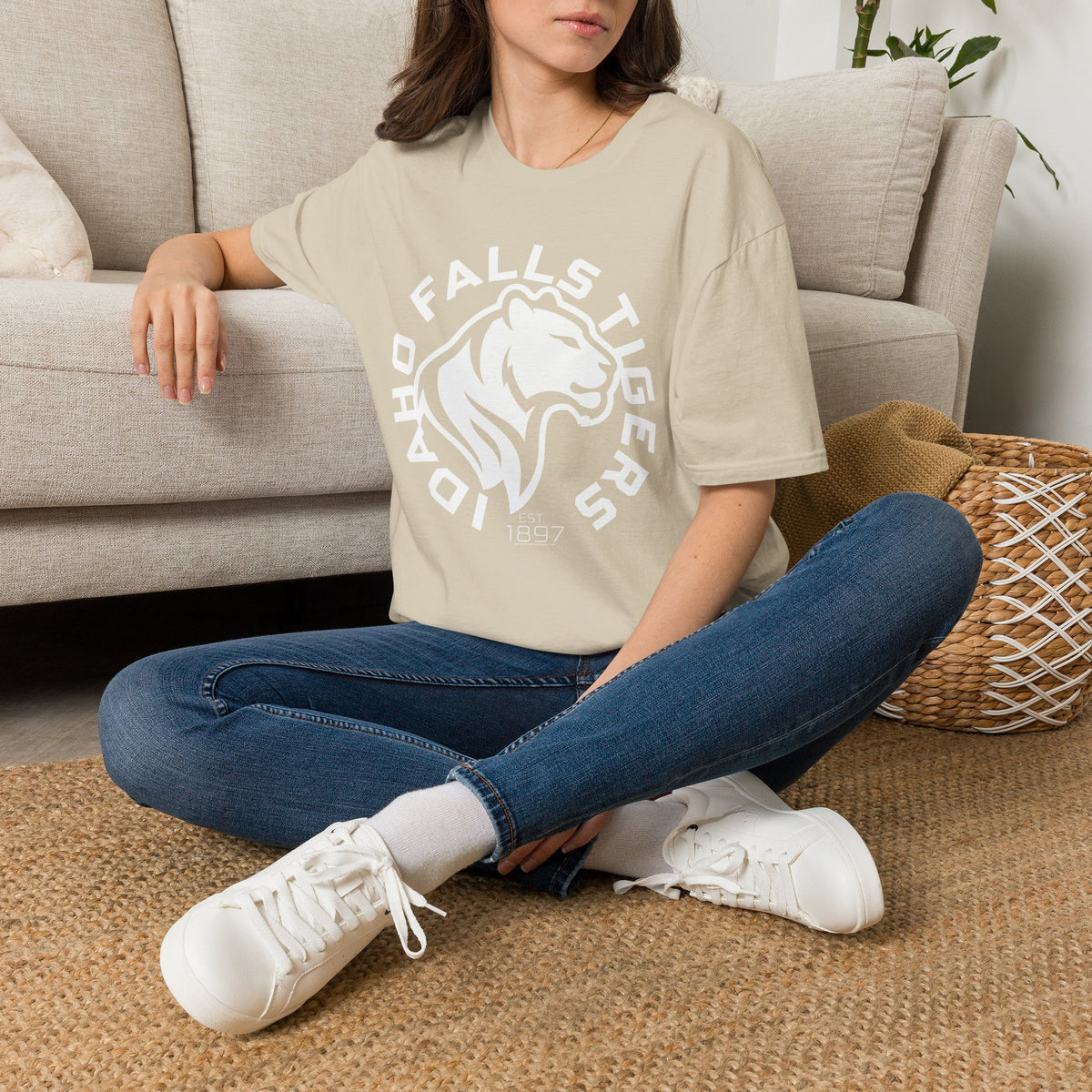 Idaho Falls High School Tigers T-Shirt | circle graphic